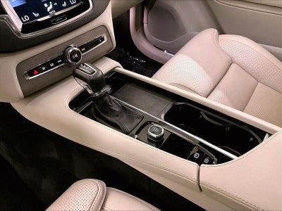 2022 Volvo XC90 Inscription