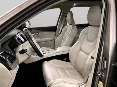 2022 Volvo XC90 Inscription