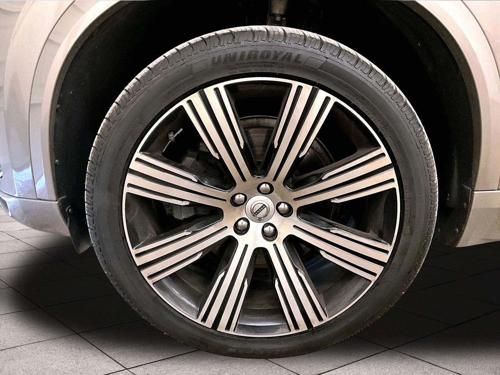 2022 Volvo XC90 Inscription