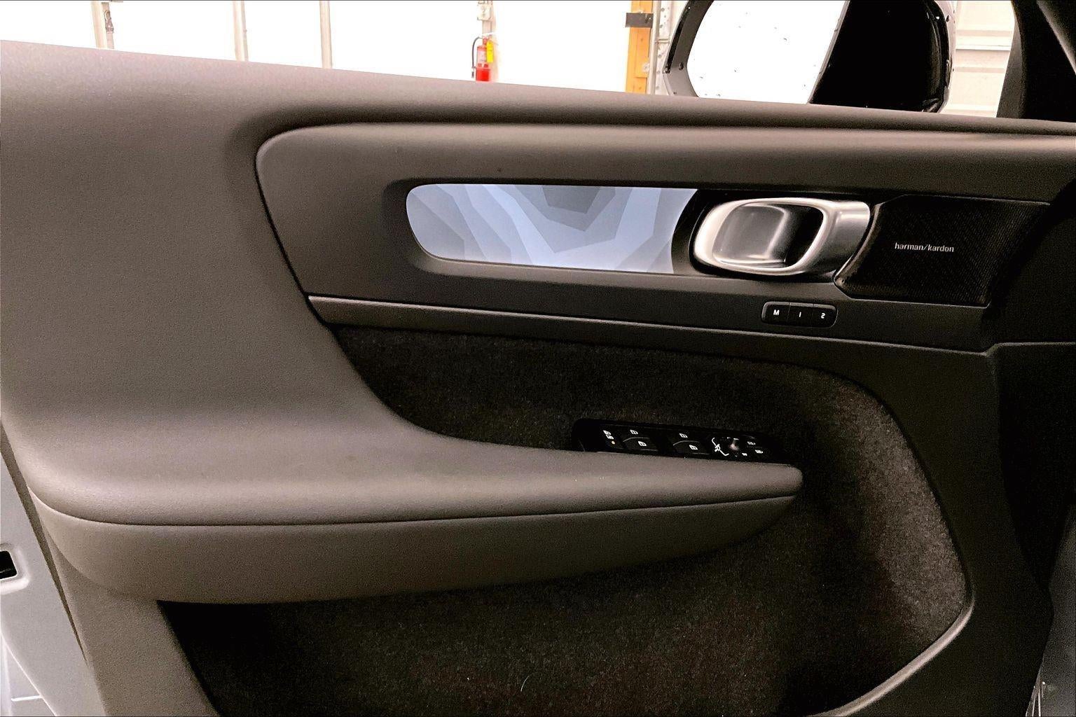 2022 Volvo C40 Recharge Pure Electric Ultimate