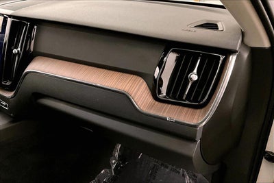 2022 Volvo XC60 Recharge Plug-In Hybrid Inscription Expression