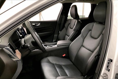 2022 Volvo XC60 Recharge Plug-In Hybrid Inscription Expression