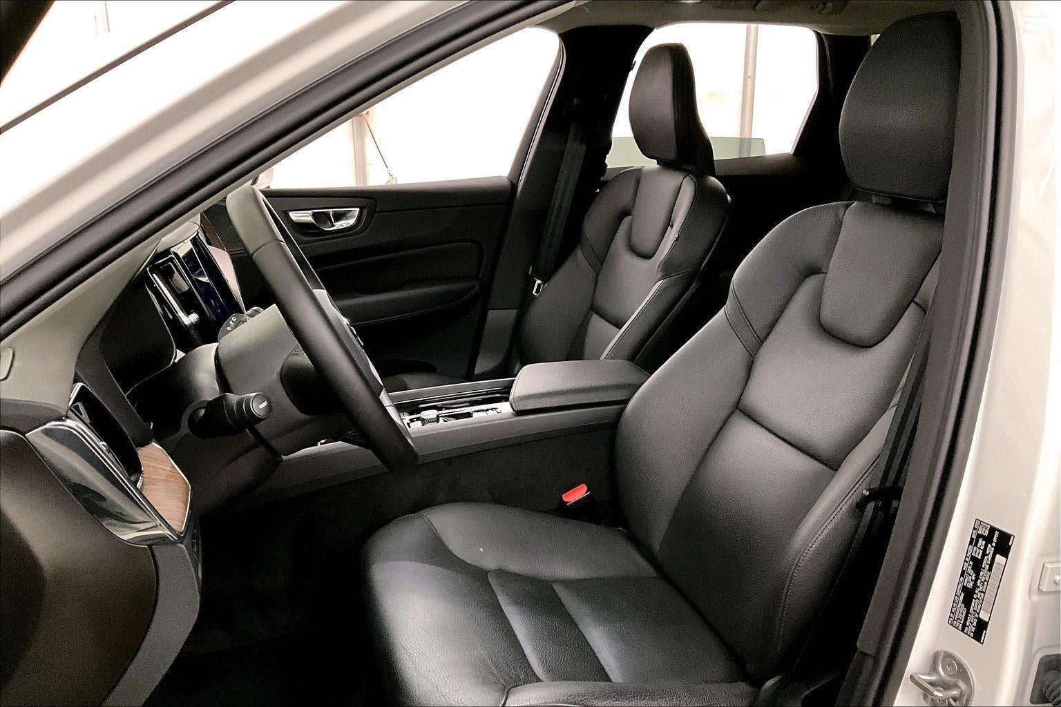 2022 Volvo XC60 Recharge Plug-In Hybrid Inscription Expression