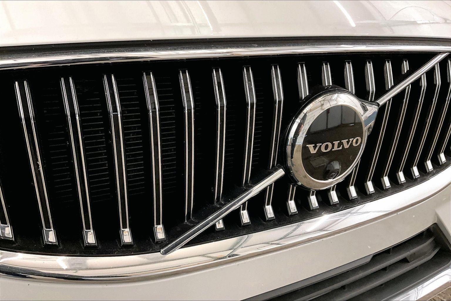 2022 Volvo XC60 Recharge Plug-In Hybrid Inscription Expression