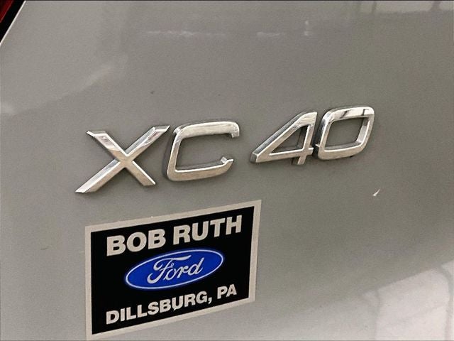 2024 Volvo XC40 Ultimate