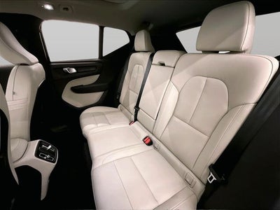 2024 Volvo XC40 Ultimate