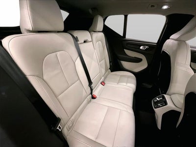 2024 Volvo XC40 Ultimate