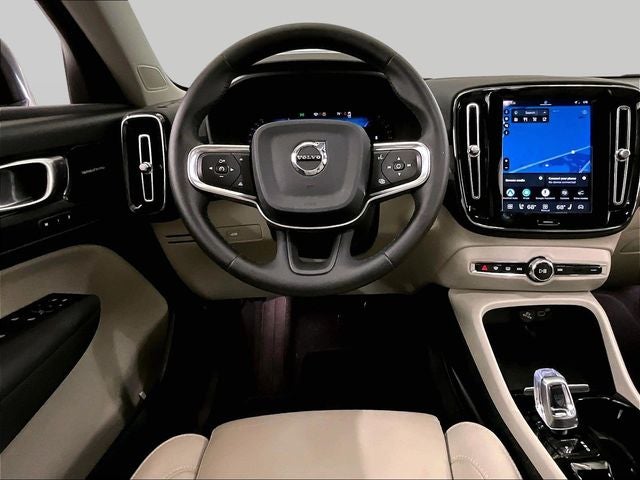 2024 Volvo XC40 Ultimate