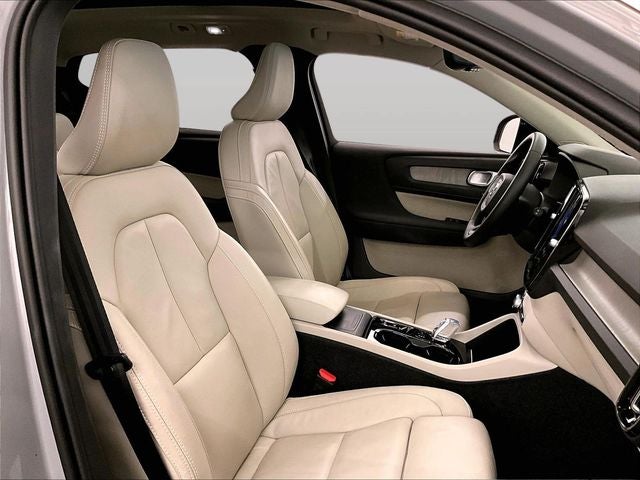 2024 Volvo XC40 Ultimate