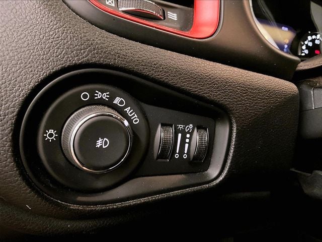 2016 Jeep Renegade Trailhawk